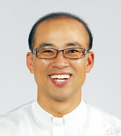이치국 히지노 주임 신부님